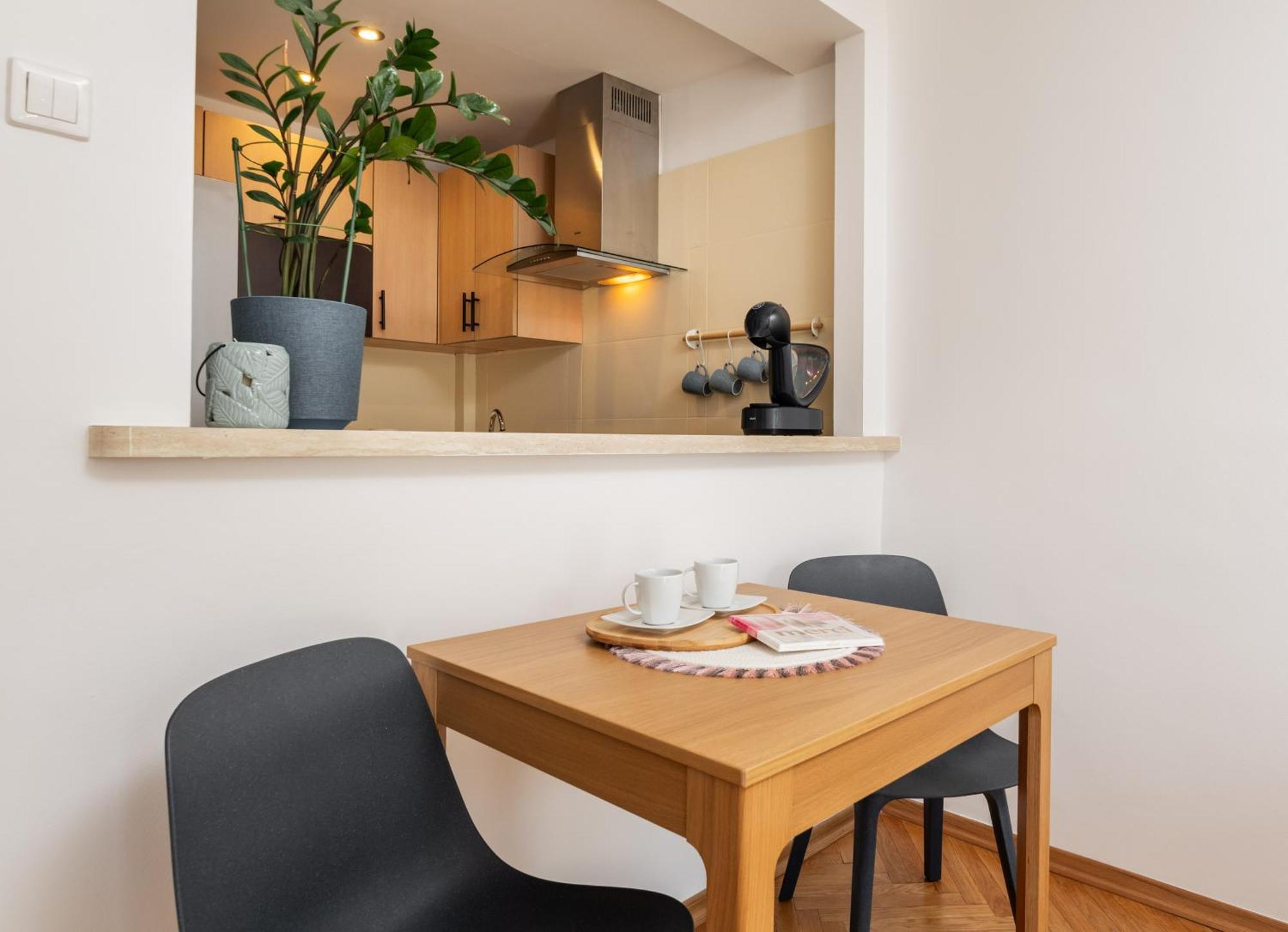 Apartamento Przytulne Mieszkanko Z Balkonem I Parkingiem W Sercu Pragi Poludnie *