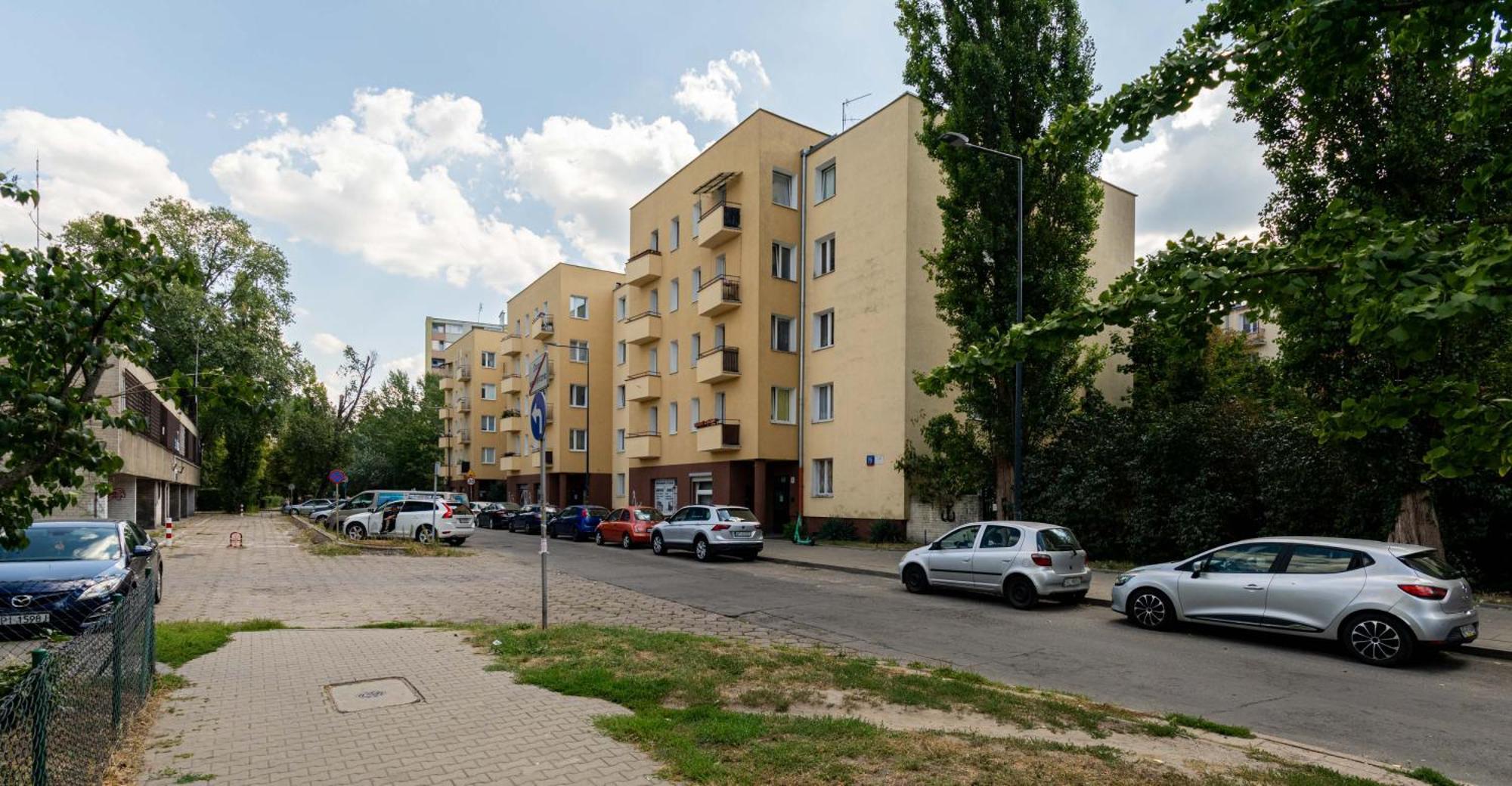 Przytulne Mieszkanko Z Balkonem I Parkingiem W Sercu Pragi Poludnie Apartamento